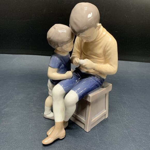 Vintage Bing and Grondahl B&G Denmark Figurine "Tom & Willy" #1648
